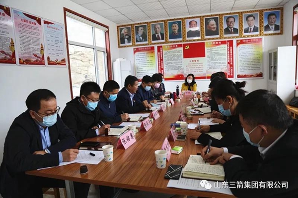 认领爱心果树 助力精准扶贫――best365足球官网集团开展第三季精准扶贫果树认领活动