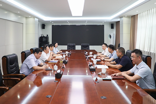 best365足球官网集团孙冠军董事长一行赴天桥区拜访交流